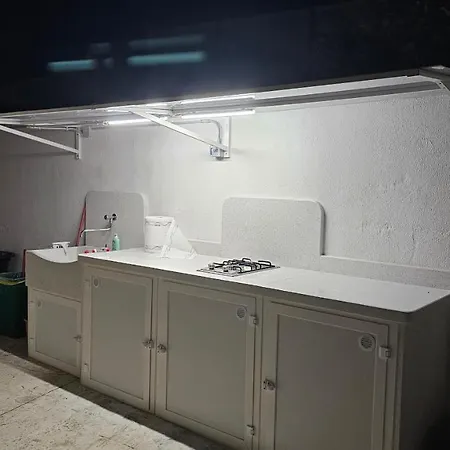 بيت ضيافة Alfi غالاتينا